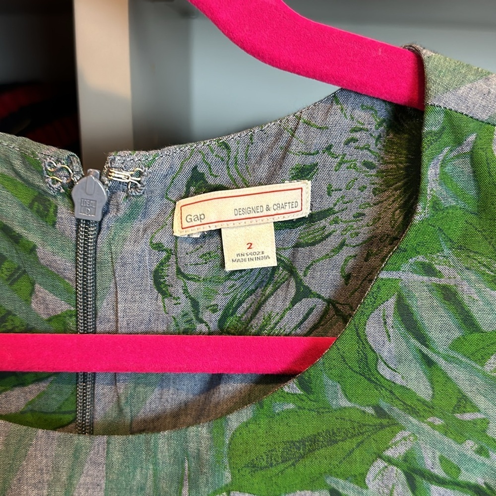GAP Green and Gray Floral Dress - Picture 2 of 3
